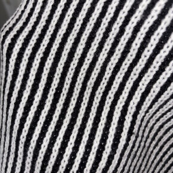 Mossimo Small Black Knit Long Sweater Long Sleeve Tunic Top - Picture 6 of 6